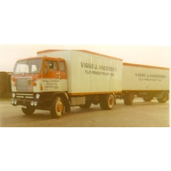 VOLVO F88 PORTEUR REMORQUE FOURGON