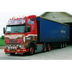 VOLVO FH 16 AVEC REMORQUE  TAUTLINER