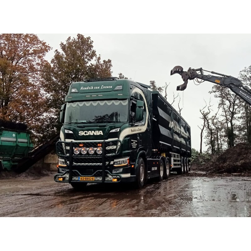 12月以降発売予定Scania NGR 6x2 highline met ISO tankcontainer