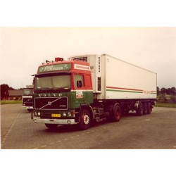 Volvo F12 Globetrotter  AVEC REMORQUE FRIGORIFIQUE