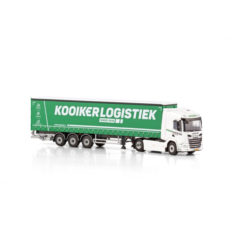 DAF XG  AVEC REMORQUE TAUTLINER
