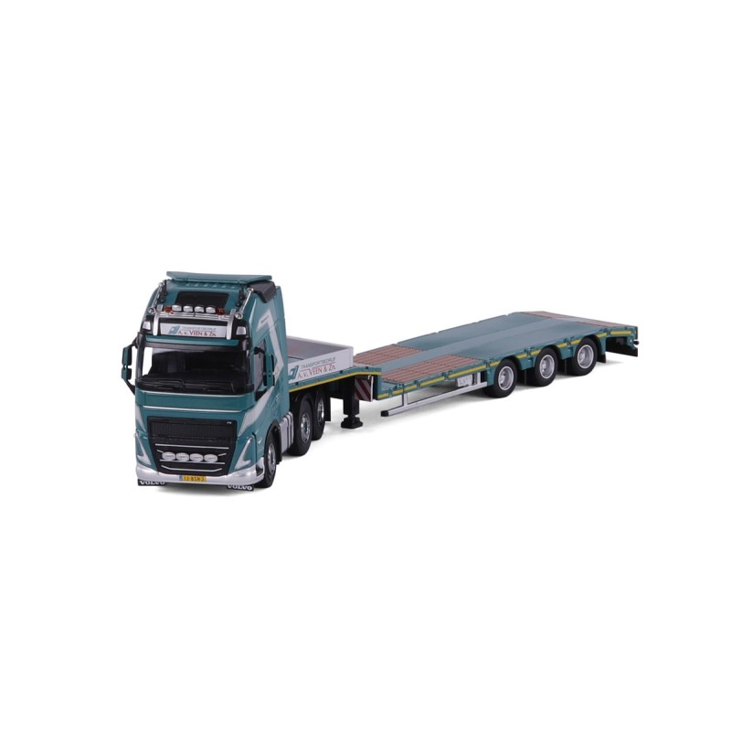 VOLVO FH 05 AVEC REMORQUE PORTE ENGINS