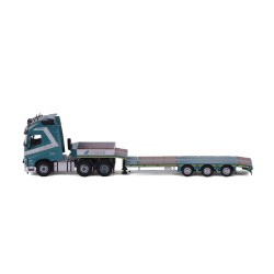 VOLVO FH 05 AVEC REMORQUE PORTE ENGINS