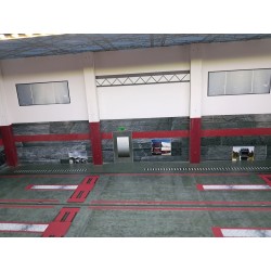 GARAGE POIDS LOURD AVEC ECLAIRAGE AU 1/50