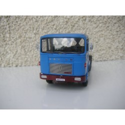SAVIEM SM 240 TRACTEUR SOLO