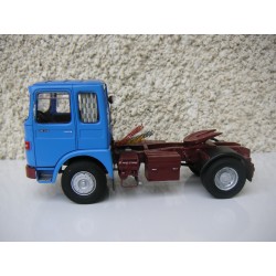 SAVIEM SM 240 TRACTEUR SOLO