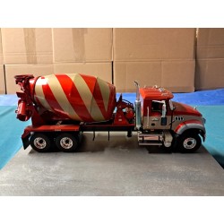MACK GRANITE TOUPIE BETON