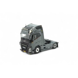 SET DE 2 VOLVO FH04 GL XL 4X2