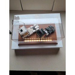 Boîte vitrine de luxe avec eclairage pour 2 tracteurs 1/50