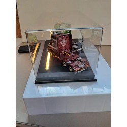 Boîte vitrine de luxe avec eclairage pour 2 tracteurs 1/50