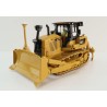 BULLDOZER CAT Caterpillar D7E avec figurine